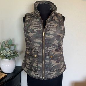 Cynthia Rowley camo tech puffer vest